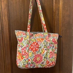 VGUC Vera Bradley Villager Tote Retired Hope Garden Tote Purse Pink Multi Floral